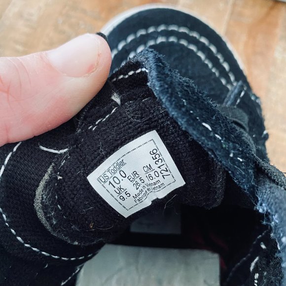 Sk8-Hi Zip Vans X Stranger Things Toddler Shoes size 10 - Picture 5 of 5